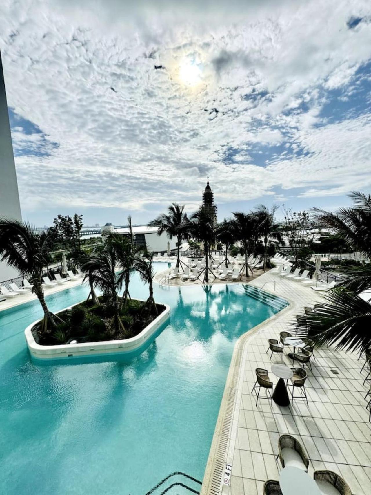 Apartment 49th Floor Ph Collection View Miami